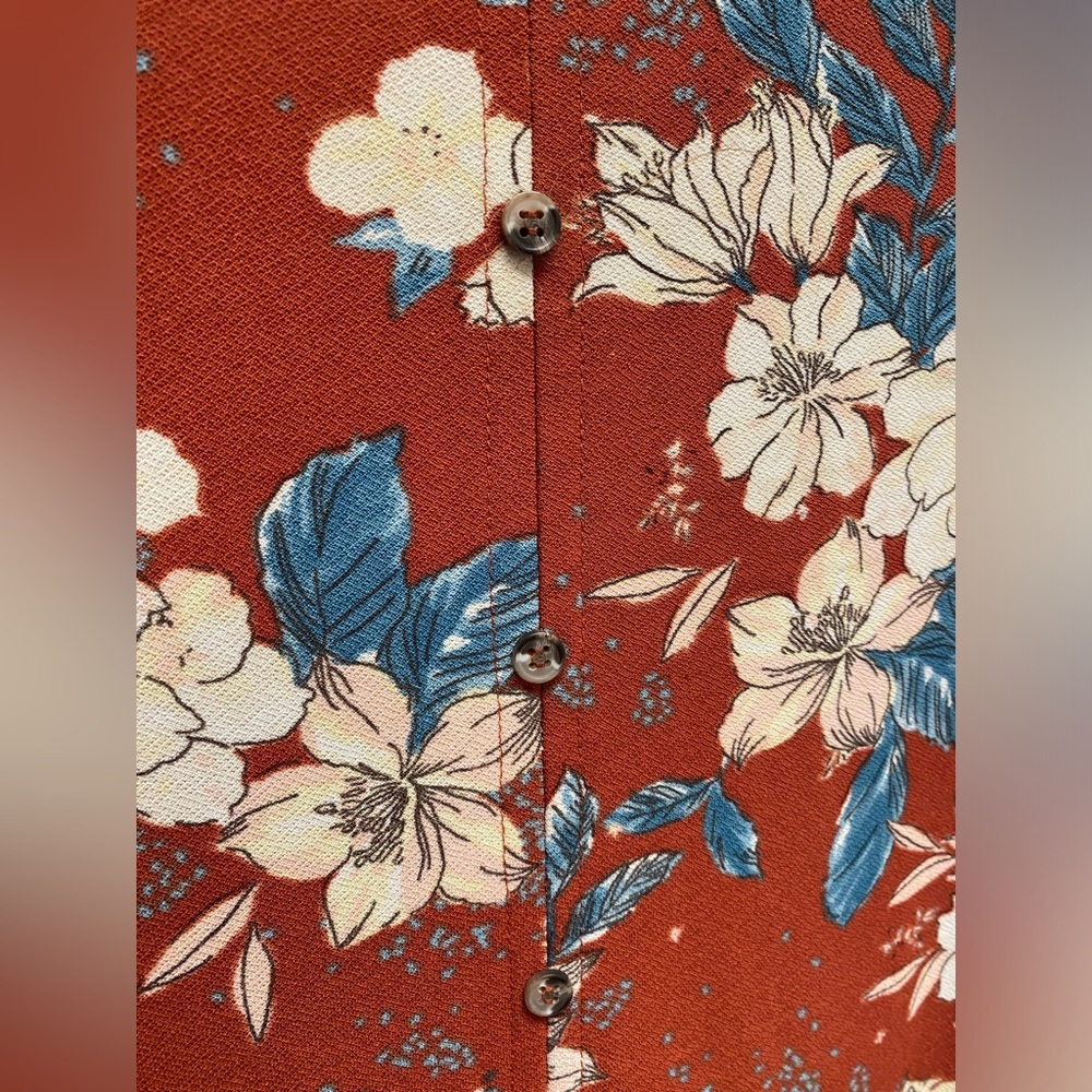 *4 for $20* Lily Morgan Floral Sleveless Blouse - Picture 6 of 7